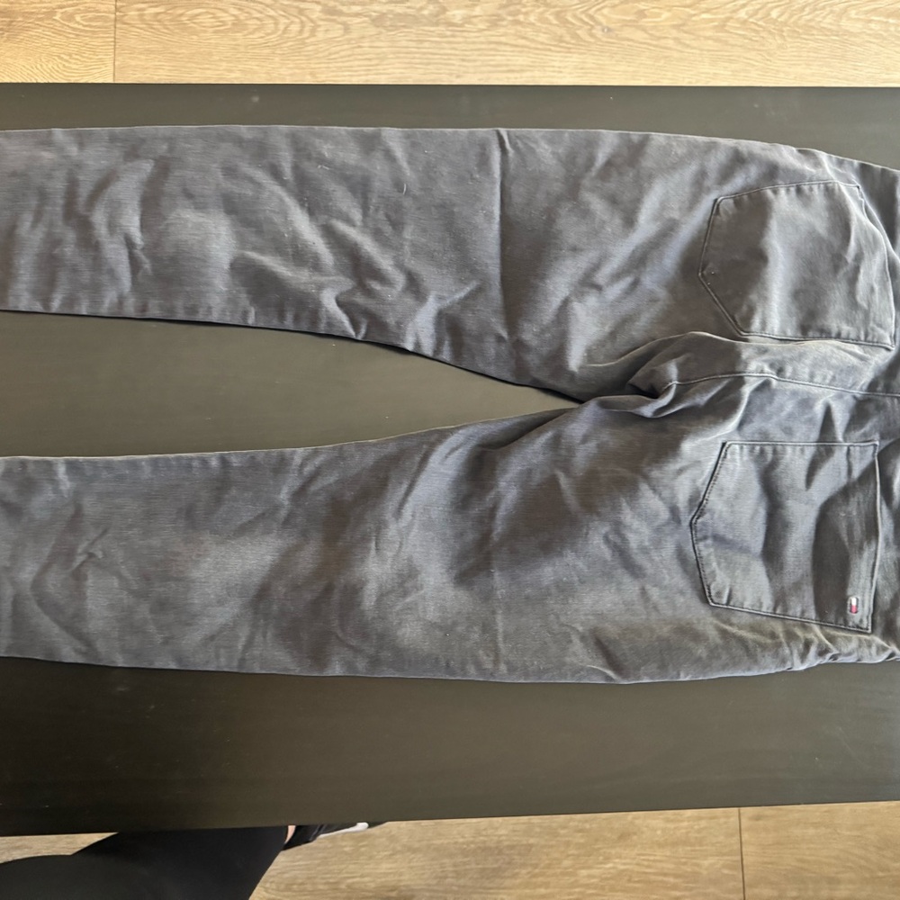 Tommy Hilfiger Dark Gray Slim Jeans with Subtle Purple Stitching